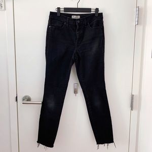 MADEWELL | High Rise Skinny Jean (w/ Rip) in Black